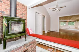 14 Crapo St, Marion, MA 02738 - Photo 9