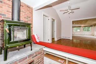 14 Crapo St, Marion, MA 02738 - Photo 9