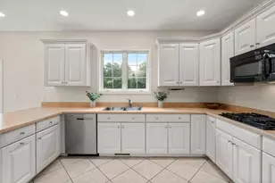 532 Washington St, Walpole, MA 02032 - Photo 9