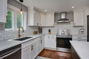 194 Pleasant St, East Longmeadow, MA 01028 - Photo 3