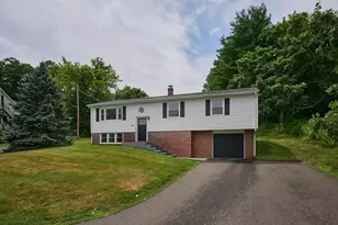 194 Pleasant St, East Longmeadow, MA 01028 - Photo 1