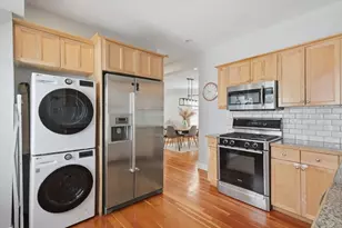 15 Juliette St, Boston, MA 02122 - Photo 9