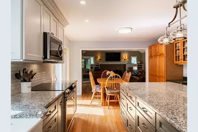 17 Gardner Rd, Duxbury, MA 02332 - Photo 9
