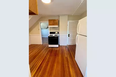 137 Whitwell St #3, Quincy, MA 02169 - Photo 3