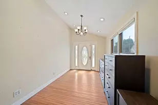 43 Hobart Square, Whitman, MA 02382 - Photo 13