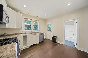 43 Hobart Square, Whitman, MA 02382 - Photo 3