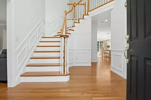 10 Burnett Rd, Southborough, MA 01772 - Photo 5