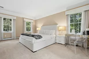 10 Burnett Rd, Southborough, MA 01772 - Photo 21