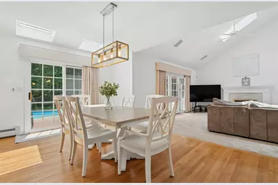 10 Burnett Road, Southborough, MA 01772 - Photo 15