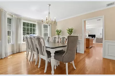 10 Burnett Road, Southborough, MA 01772 - Photo 9