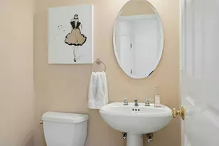 10 Burnett Rd, Southborough, MA 01772 - Photo 17