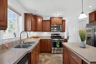2 Leslie Ct, Rockland, MA 02370 - Photo 17