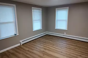 47 E Walnut St, Taunton, MA 02780 - Photo 11