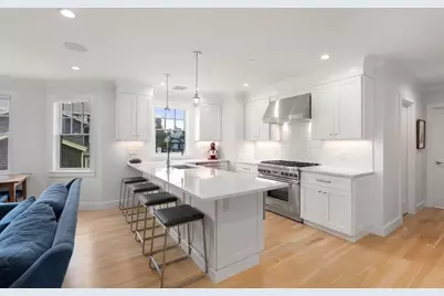8-10 Sycamore St #8C, Somerville, MA 02143 - Photo 3