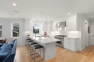 8 Sycamore St, Somerville, MA 02143 - Photo 3