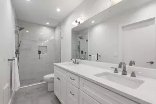 8 Sycamore St, Somerville, MA 02143 - Photo 13