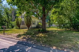 806 Main St, Wareham, MA 02571 - Photo 3