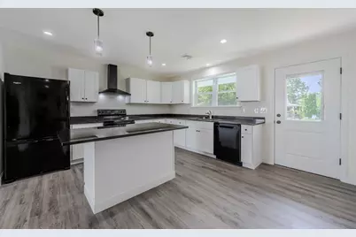 109 Navy Yard Rd, Dracut, MA 01826 - Photo 5
