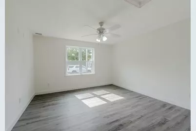 109 Navy Yard Rd, Dracut, MA 01826 - Photo 7