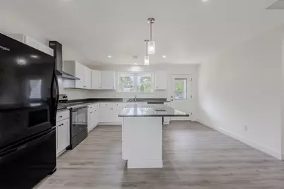 109 Navy Yard Rd, Dracut, MA 01826 - Photo 3