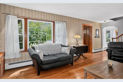 141 Holliston St, Medway, MA 02053 - Photo 13