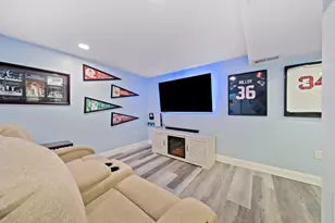 136 Pond St, Rockland, MA 02370 - Photo 23
