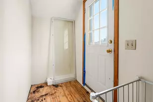8 Windsor Ln, Gloucester, MA 01930 - Photo 27