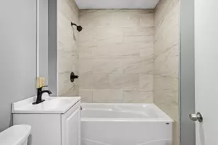 52 Lebanon St, Springfield, MA 01109 - Photo 31