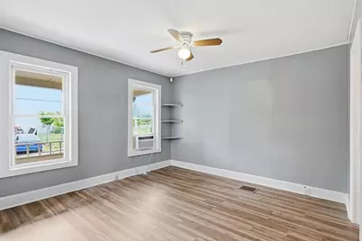 52 Lebanon St, Springfield, MA 01109 - Photo 5