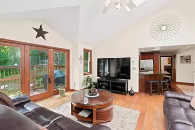 11 Marlboro Rd, Georgetown, MA 01833 - Photo 3