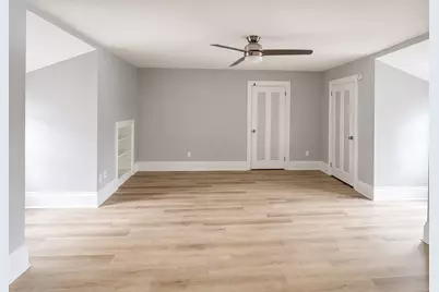 1049 Pleasant St #4, New Bedford, MA 02740 - Photo 9