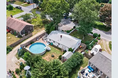 25 Deepwood Dr, Falmouth, MA 02536 - Photo 3