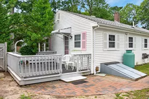 25 Deepwood Dr, Falmouth, MA 02536 - Photo 13