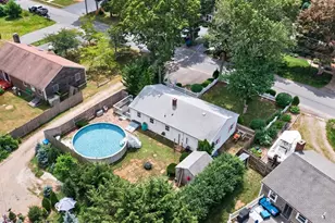 25 Deepwood Dr, Falmouth, MA 02536 - Photo 3