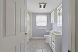 25 Deepwood Dr, Falmouth, MA 02536 - Photo 9
