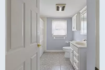 25 Deepwood Dr, Falmouth, MA 02536 - Photo 9