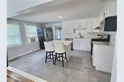 2 McFarlin Rd, Carver, MA 02330 - Photo 9