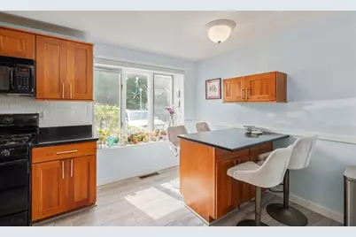 38 Woodland Park Dr #38, Haverhill, MA 01830 - Photo 17