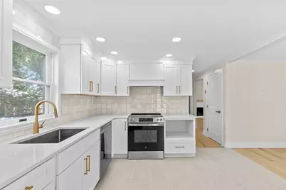 30 Bv French St, Braintree, MA 02184 - Photo 7