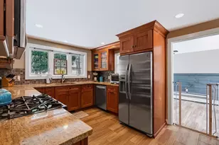 36 Myrtle Ave, Newburyport, MA 01950 - Photo 7