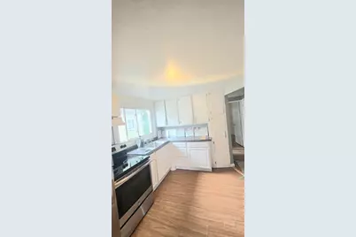 11 Stow Rd, Boston, MA 02126 - Photo 5