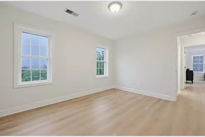 18 Bullard Ave, Worcester, MA 01605 - Photo 29