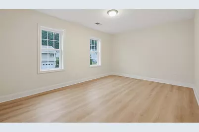 18 Bullard Ave, Worcester, MA 01605 - Photo 23