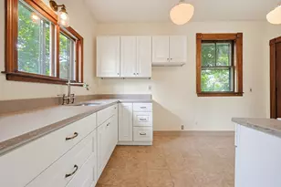7 Baker St, Worcester, MA 01603 - Photo 17