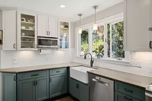 90 Forest St, Melrose, MA 02176 - Photo 21