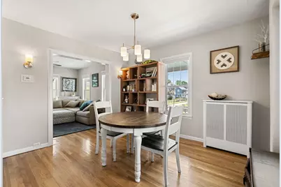 90 Forest St, Melrose, MA 02176 - Photo 17