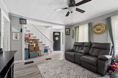 323 Rollstone St, Fitchburg, MA 01420 - Photo 9