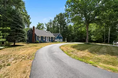 526 Walnut St, Bridgewater, MA 02324 - Photo 3