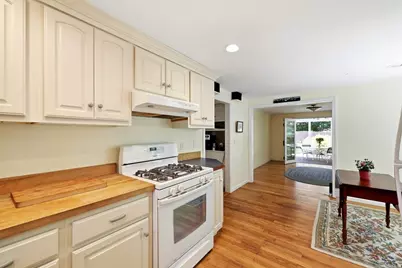 25 Echo Hill Rd, Amherst, MA 01002 - Photo 7