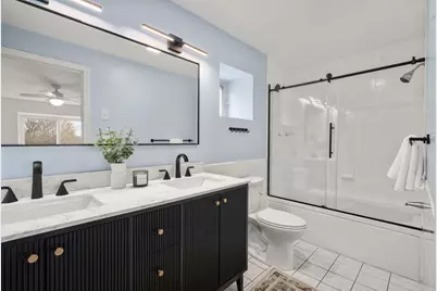 110 Coolidge Hill Rd #2, Watertown, MA 02472 - Photo 9